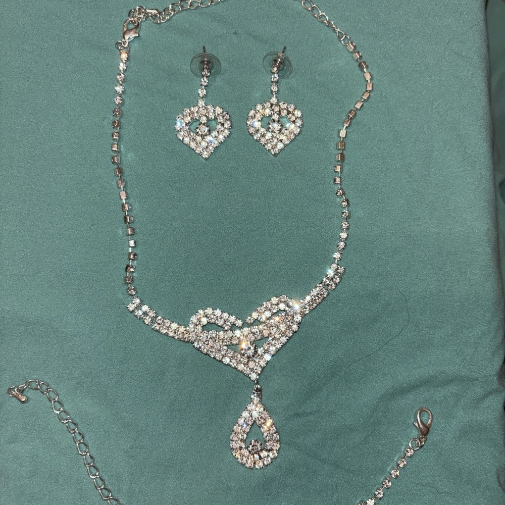 Rhinestone Heart Jewelry set